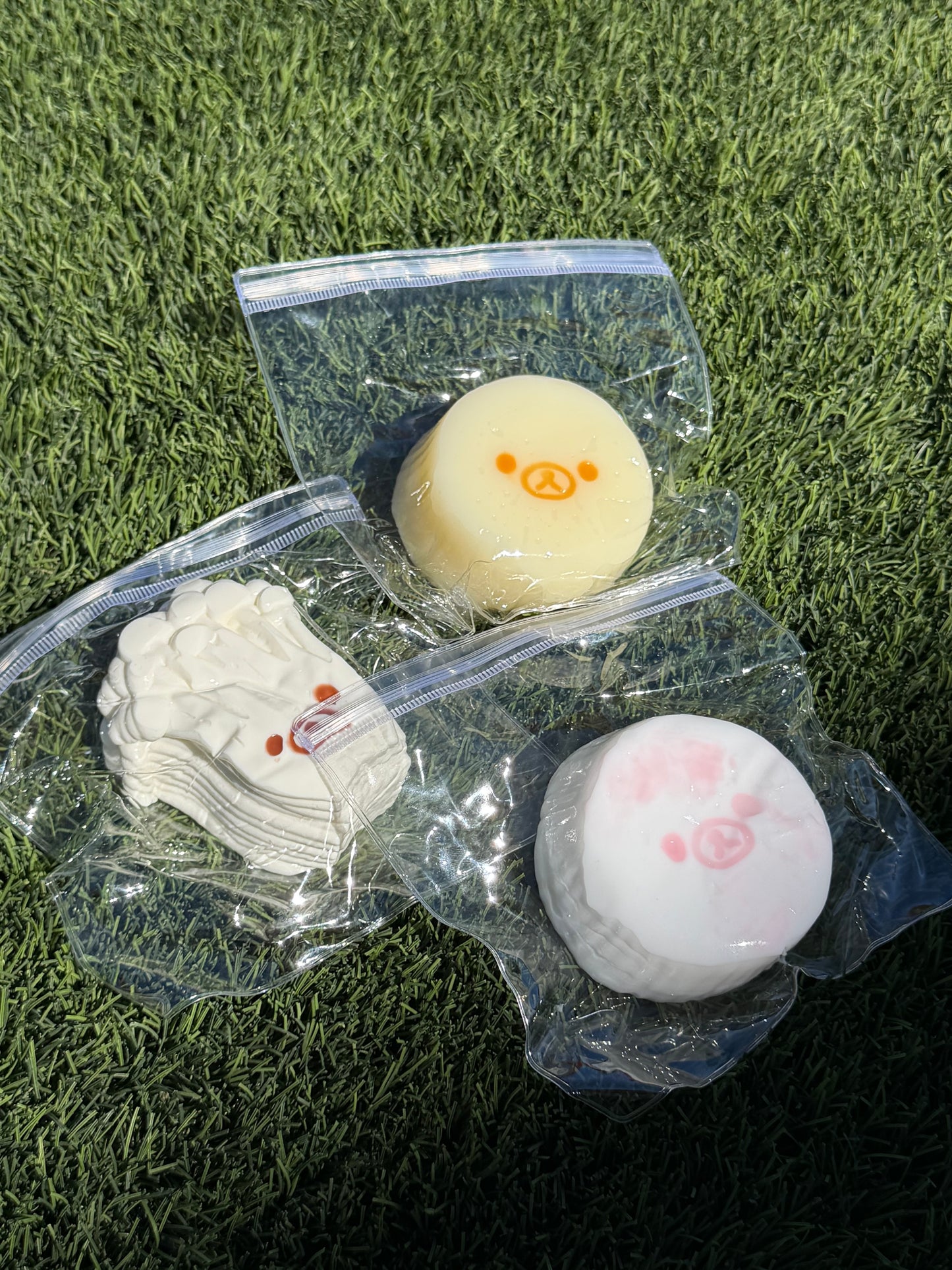 Kuma White Radish Squishy (Handmade)