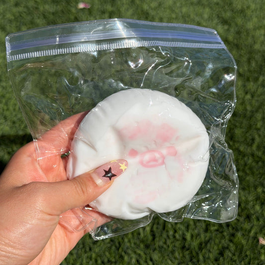 Kuma White Radish  Squishy